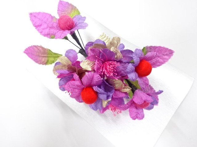 JAPANESE KIMONO / ANTIQUE HAIR ACCESSORY